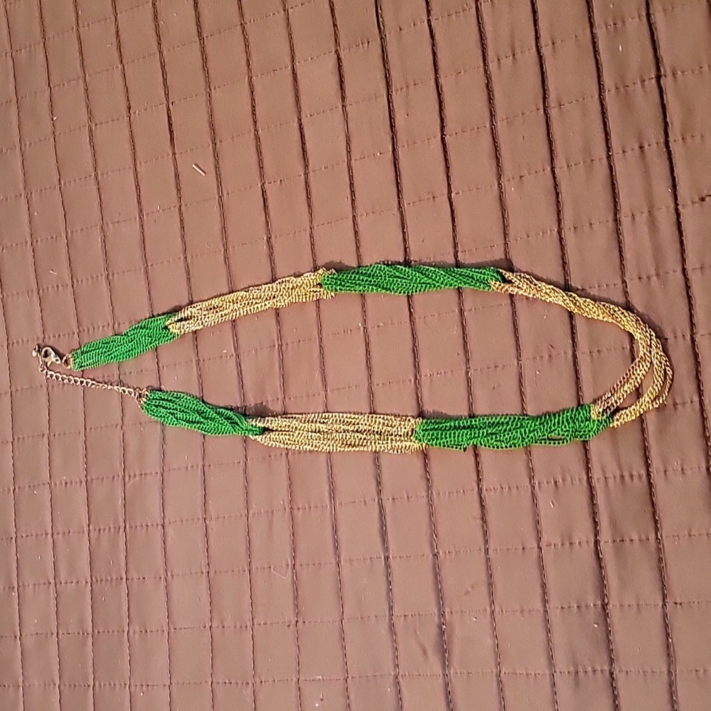Necklace gold and green